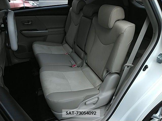 Toyota PRIUS ALPHA 2016-01 282475-12