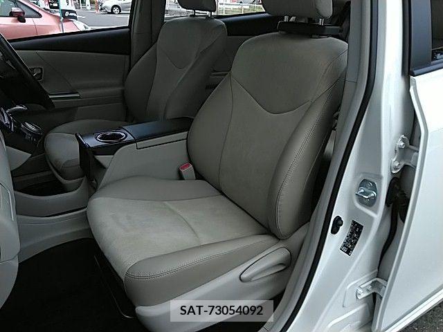 Toyota PRIUS ALPHA 2016-01 282475-11
