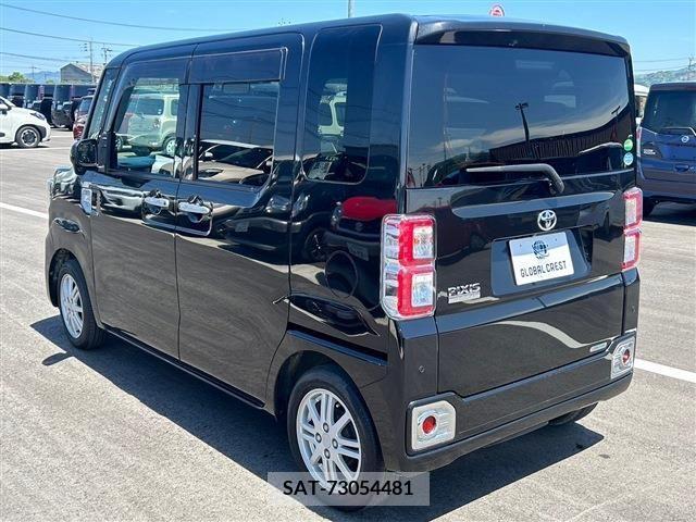 Toyota Pixis Mega 2018-09 281444-3