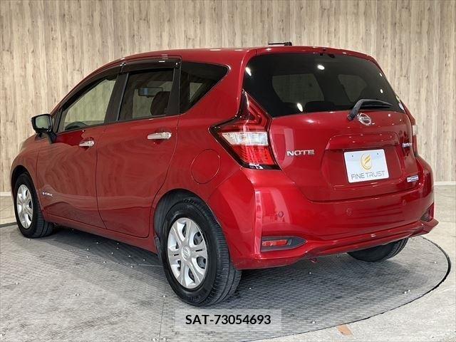 Nissan NOTE 2017-06 305374-6
