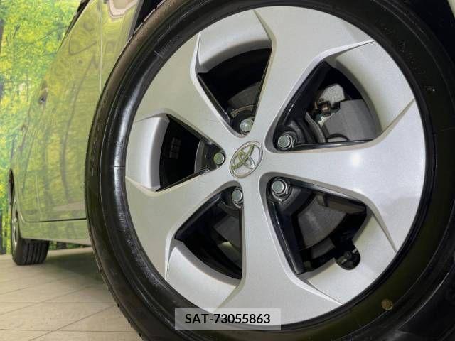 Toyota PRIUS 2015-06 322058-13