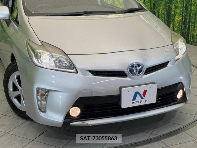 Toyota PRIUS 2015-06 322058-12