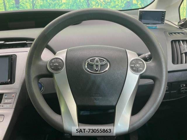 Toyota PRIUS 2015-06 322058-11