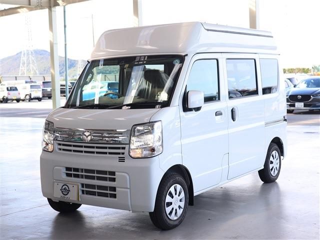 Mazda SCRUM VAN 2022-10 183818-0