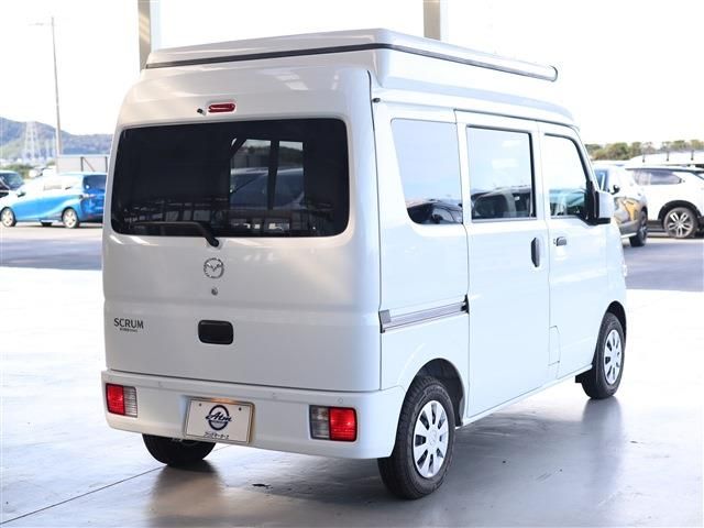 Mazda SCRUM VAN 2022-10 183818-3