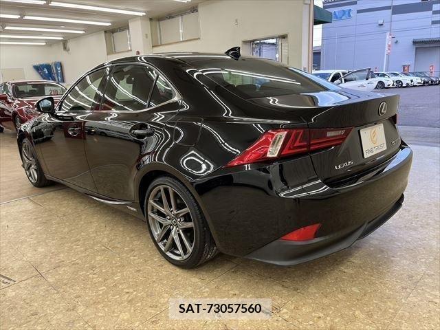 Lexus IS 2013-07 216257-6