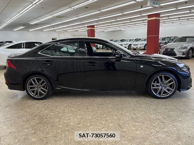 Lexus IS 2013-07 216257-3