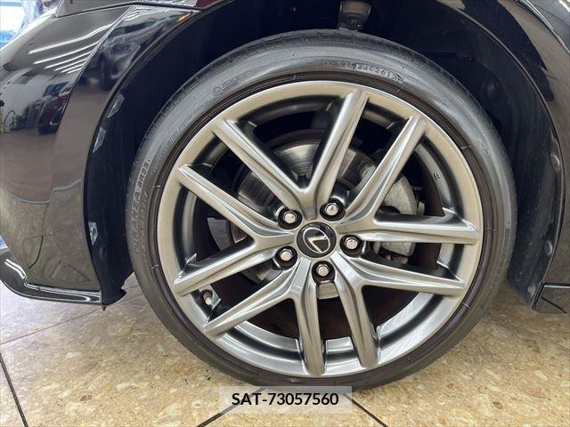 Lexus IS 2013-07 216257-17