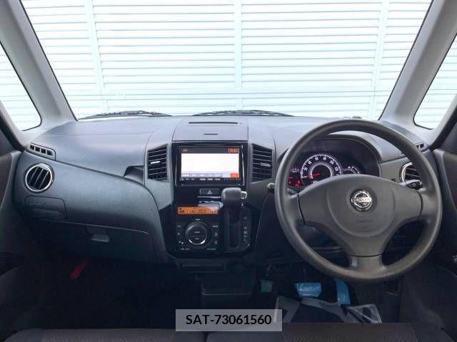 Nissan ROOX 2012-03 324229-1