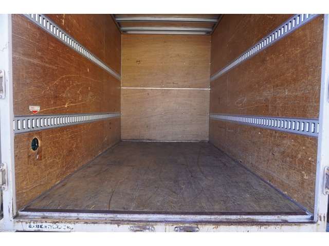 Isuzu ELF TRUCK 2015-08 17478-16