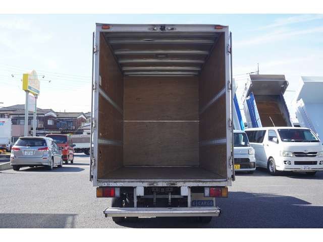 Isuzu ELF TRUCK 2015-08 17478-15
