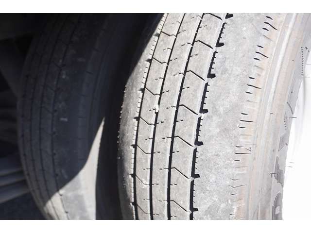 Isuzu ELF TRUCK 2015-08 17478-8
