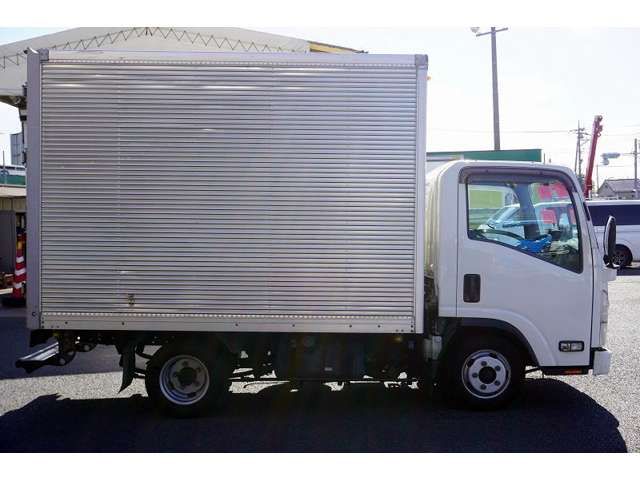 Isuzu ELF TRUCK 2015-08 17478-4