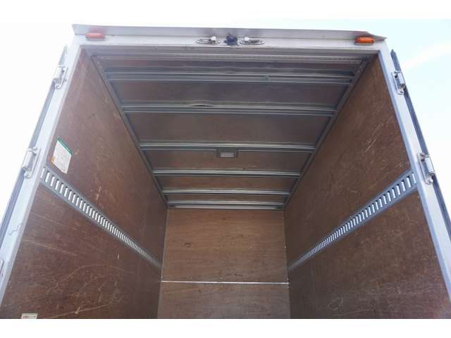 Isuzu ELF TRUCK 2015-08 17478-17