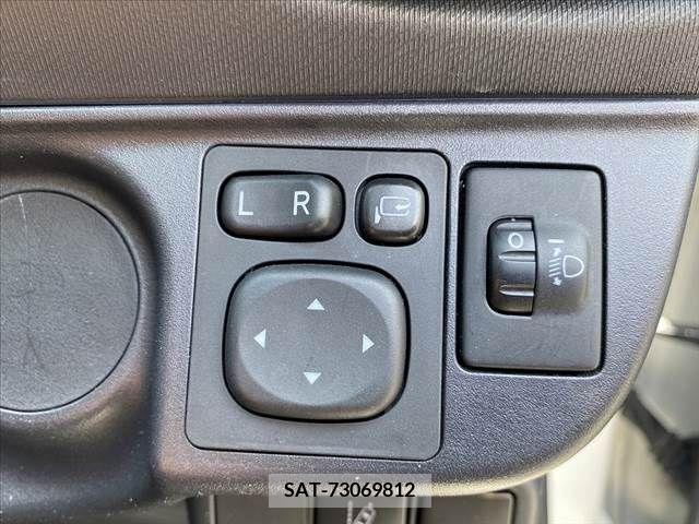 Toyota AQUA 2019-06 314104-5