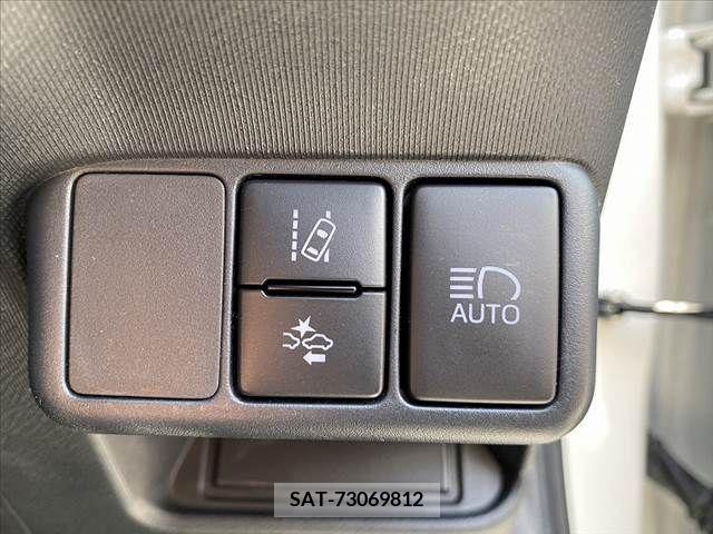 Toyota AQUA 2019-06 314104-4