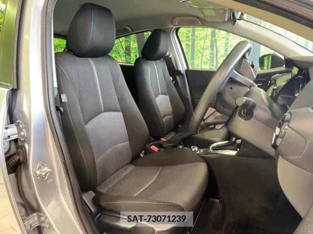 Mazda DEMIO 2017-06 301956-8