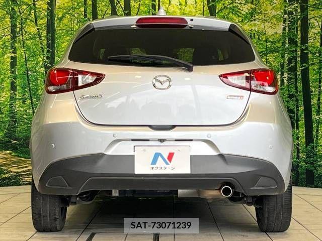 Mazda DEMIO 2017-06 301956-15