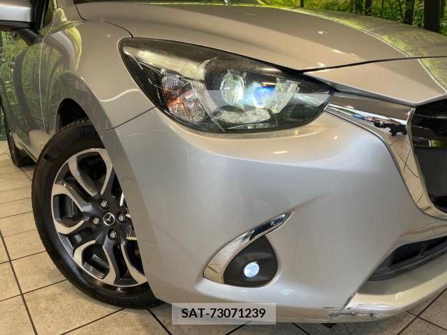 Mazda DEMIO 2017-06 301956-12