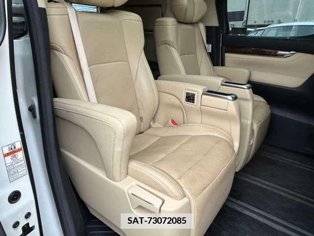 Toyota VELLFIRE 2018-11 346537-12