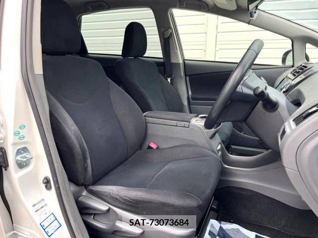 Toyota PRIUS ALPHA 2014-06 329267-9