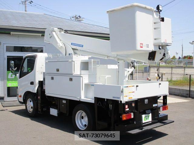 Hino DUTRO 2017-05 267741-5