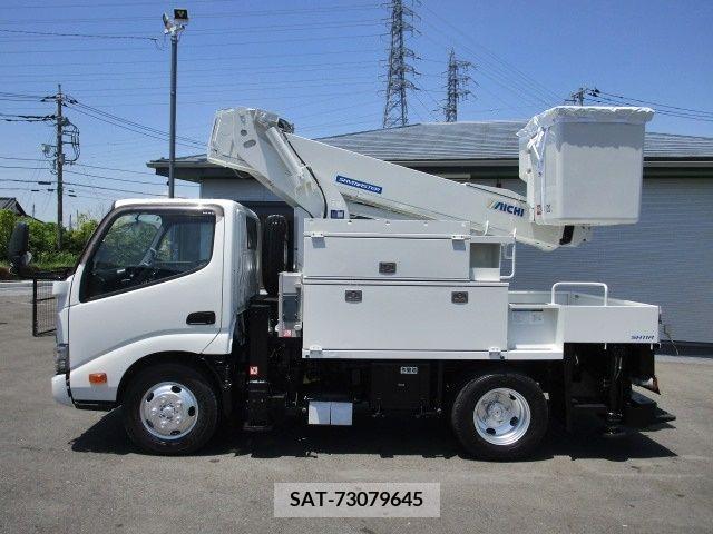 Hino DUTRO 2017-05 267741-3