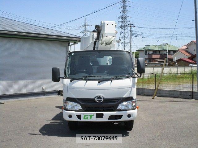 Hino DUTRO 2017-05 267741-1