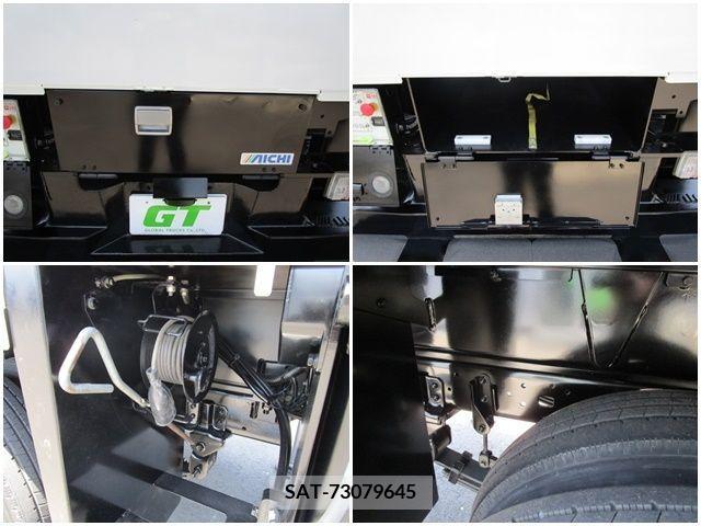 Hino DUTRO 2017-05 267741-16