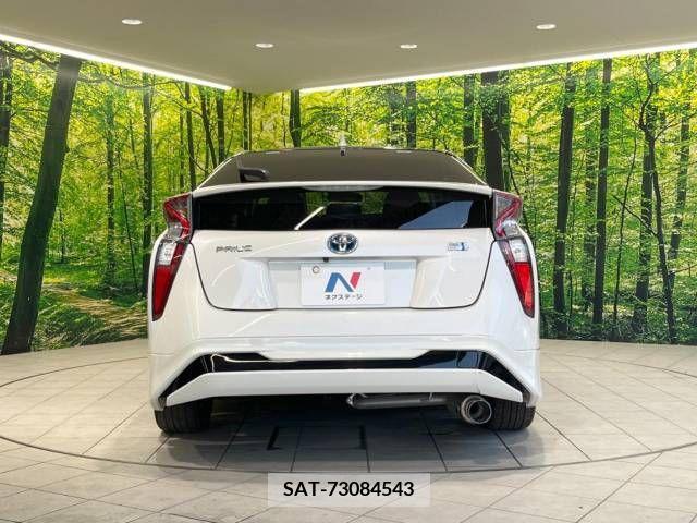 Toyota PRIUS 2018-06 282131-15