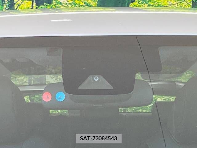 Toyota PRIUS 2018-06 282131-3