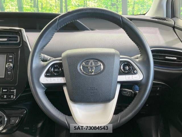 Toyota PRIUS 2018-06 282131-11