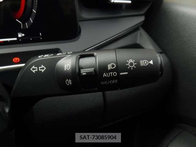 Nissan AURA 2023-12 261836-9