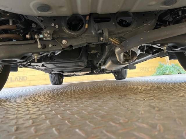 Toyota HARRIER 2018-12 185842-18