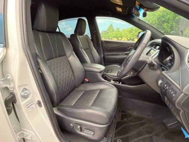 Toyota HARRIER 2018-12 185842-8