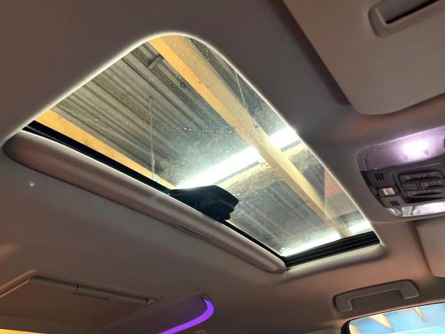 Toyota ALPHARD 2021-10 187850-4