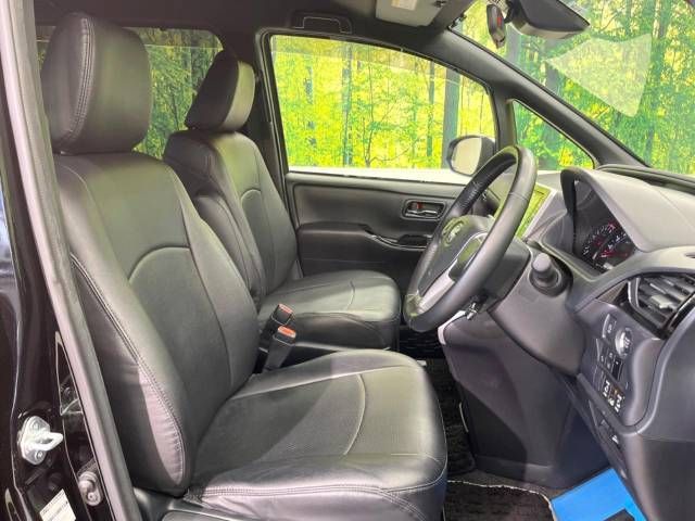 Toyota VOXY 2021-07 184770-8