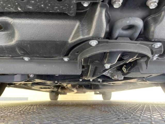 Toyota VOXY 2021-07 184770-19