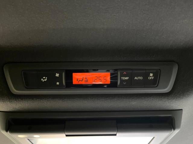 Toyota VOXY 2021-07 184770-6