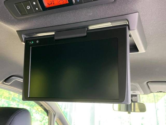 Toyota VOXY 2021-07 184770-2