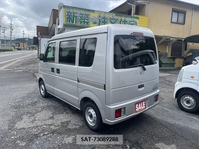 Suzuki EVERY 2010-05 396511-2
