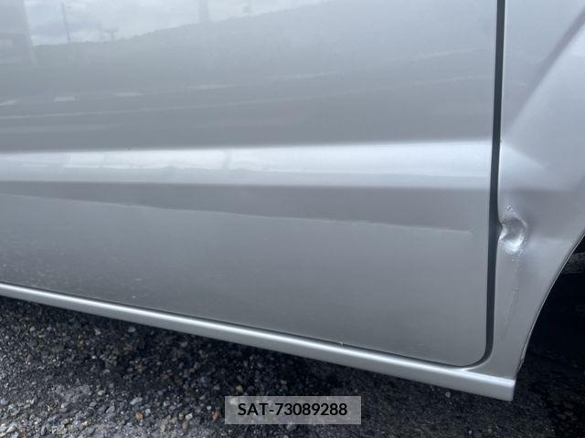 Suzuki EVERY 2010-05 396511-27