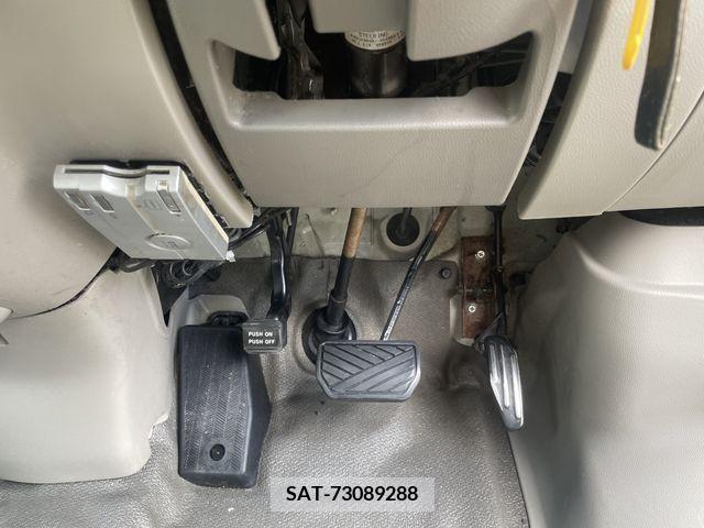Suzuki EVERY 2010-05 396511-13
