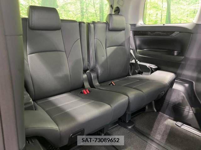 Toyota ALPHARD 2023-04 379063-10