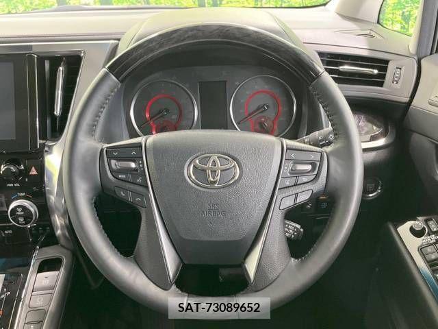 Toyota ALPHARD 2023-04 379063-12