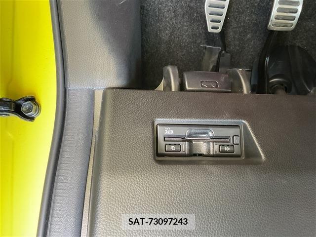 Suzuki SWIFT 2022-01 286679-5