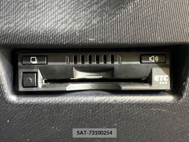 Toyota AQUA 2018-05 260281-5