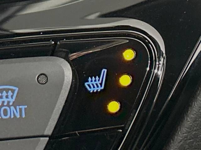 Toyota C-HR 2023-06 27640-7