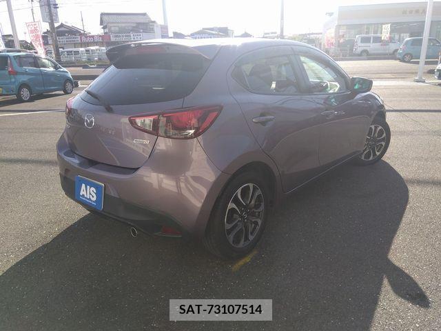 Mazda DEMIO 2015-11 296572-1