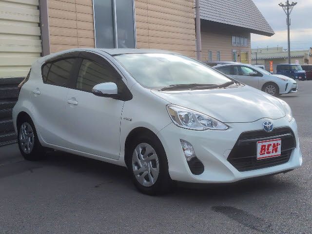 Toyota AQUA 2016-07 28607-6